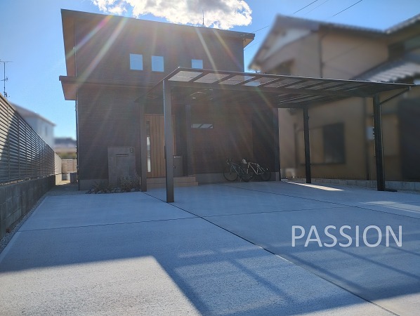 iwata-shinchiku-gaikou-monotone-zenkei